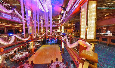 NY yacht Cornucopia Majesty center deck